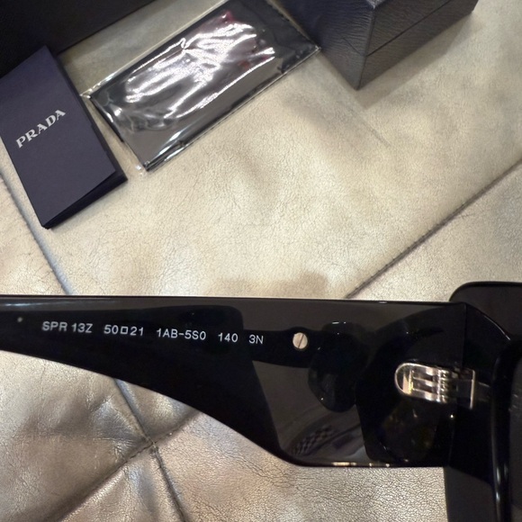 Prada Sunglasses PR 13ZS 1AB-5S0 EUC with box and original accessories black - Picture 3 of 8